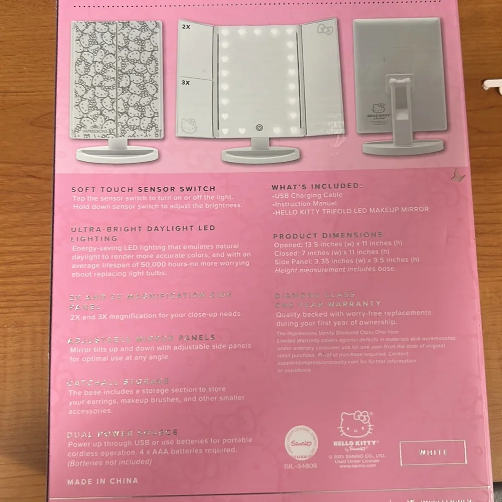 Hello Kitty Impressions Trifold LED Makeup Mirror w Magnification